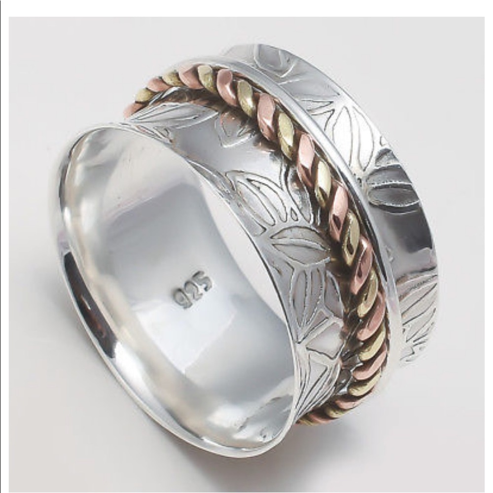 Ring Leaf Pattern Tri-Tone Spinner Meditation